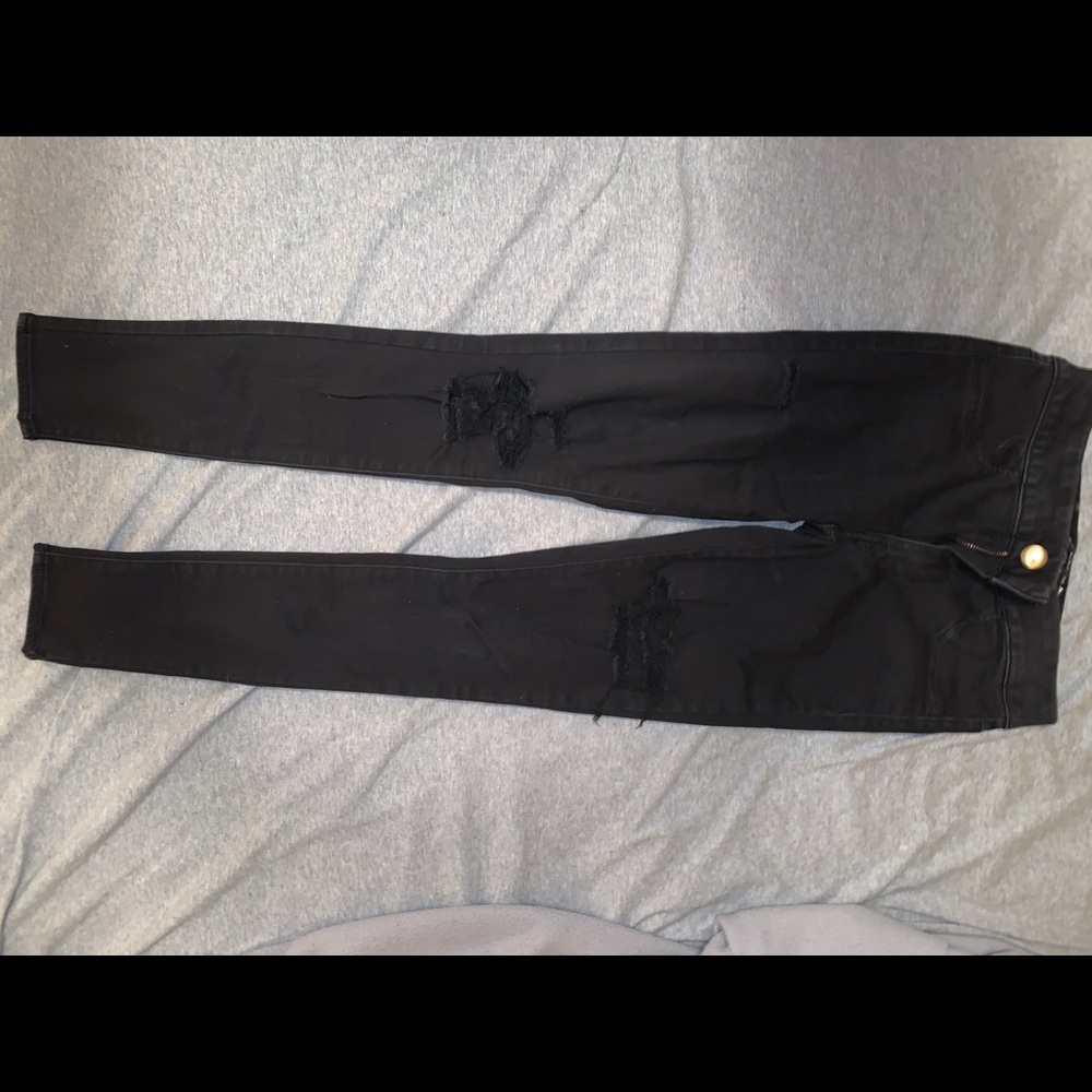 AEO Black Ripped Extreme Legging Size 2